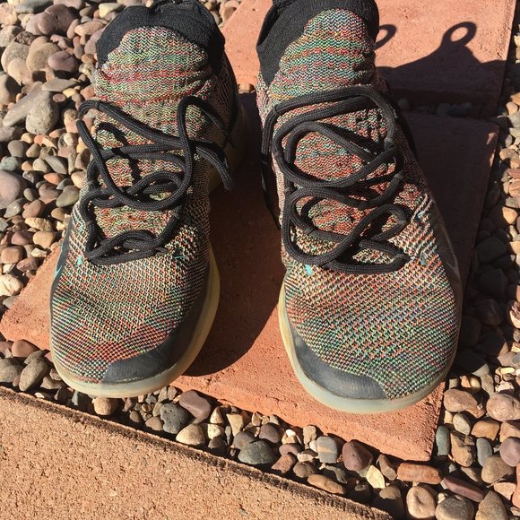 KD XI Shoes - Picture 4 of 4